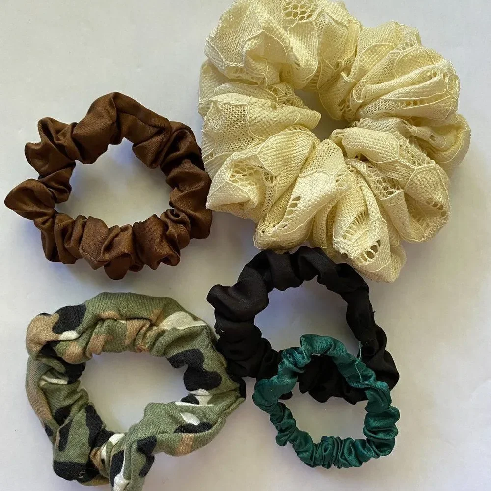 Set of 5 Scrunchies - Cream Lace Camo
